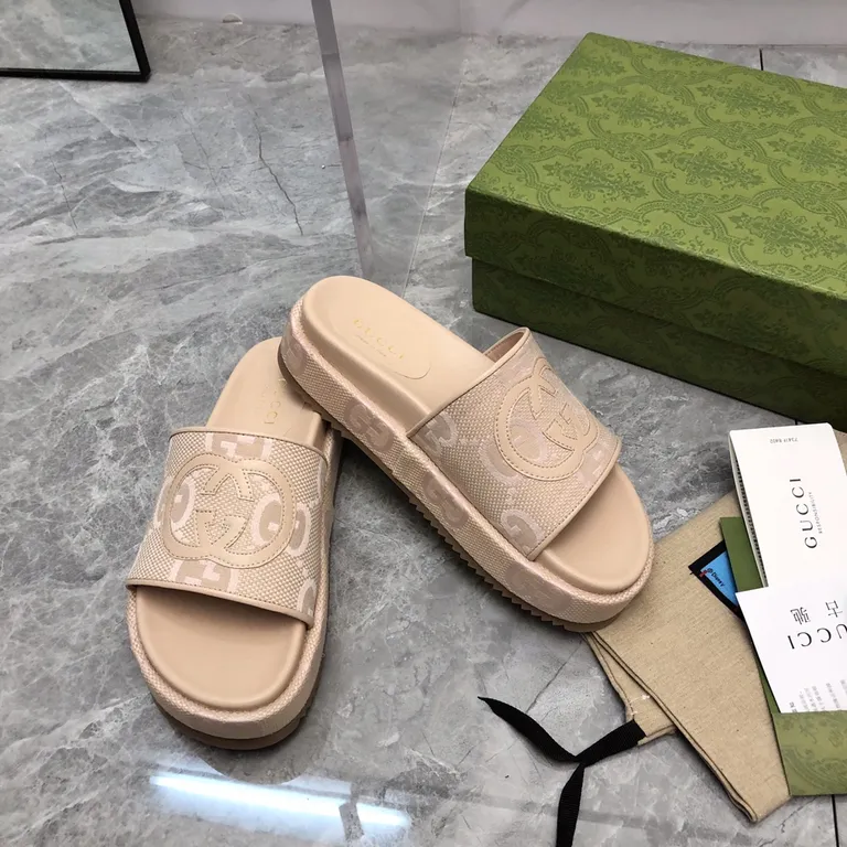 Gucci Shoe 